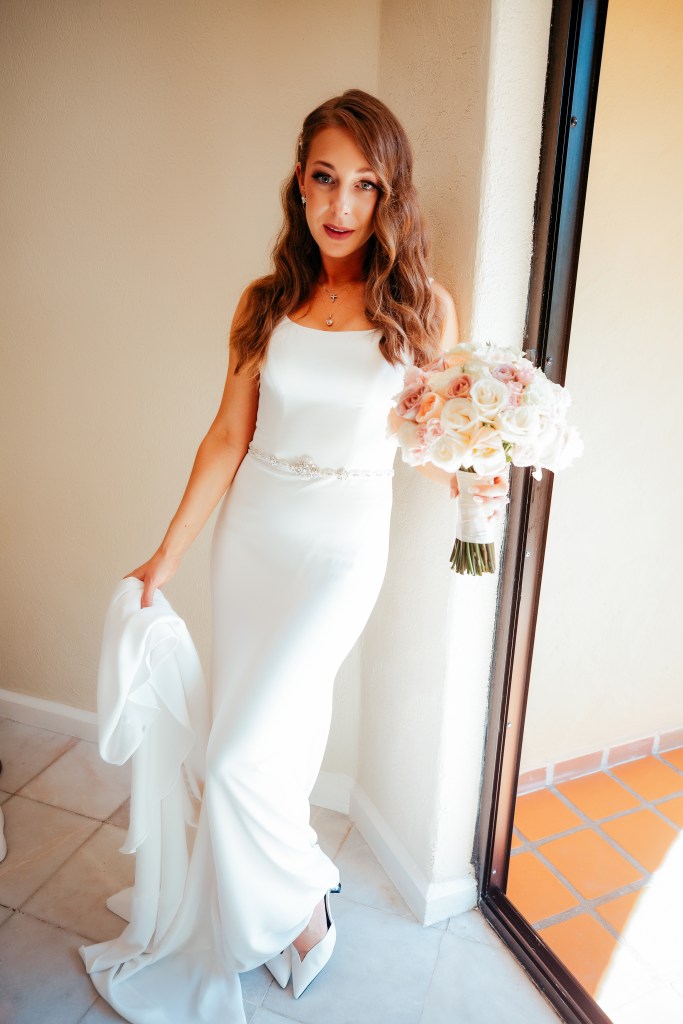 editorial bridal portrait getting ready in Mexico