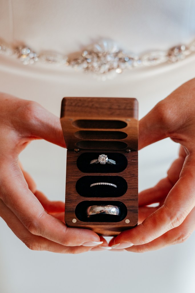 wedding rings detail photo on wedding day